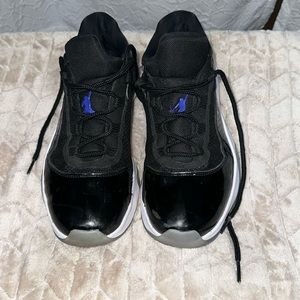 Jordan Men's Black and White Trainers